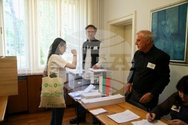 Сърбия - парламентарни избори - гласуване