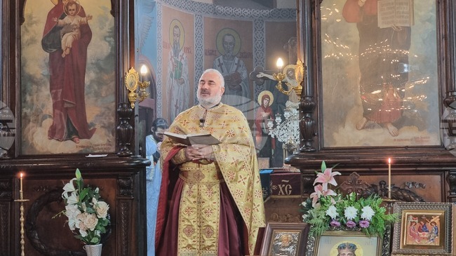 Апостол Тома е пример за искрена и твърда вяра, каза отец Велико от храм "Св. Троица" в Добрич