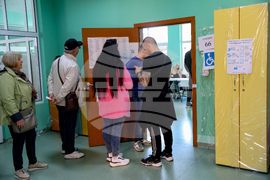 Парламентарни избори - Детска градина 175 „Слънчеви лъчи“ - гласуване