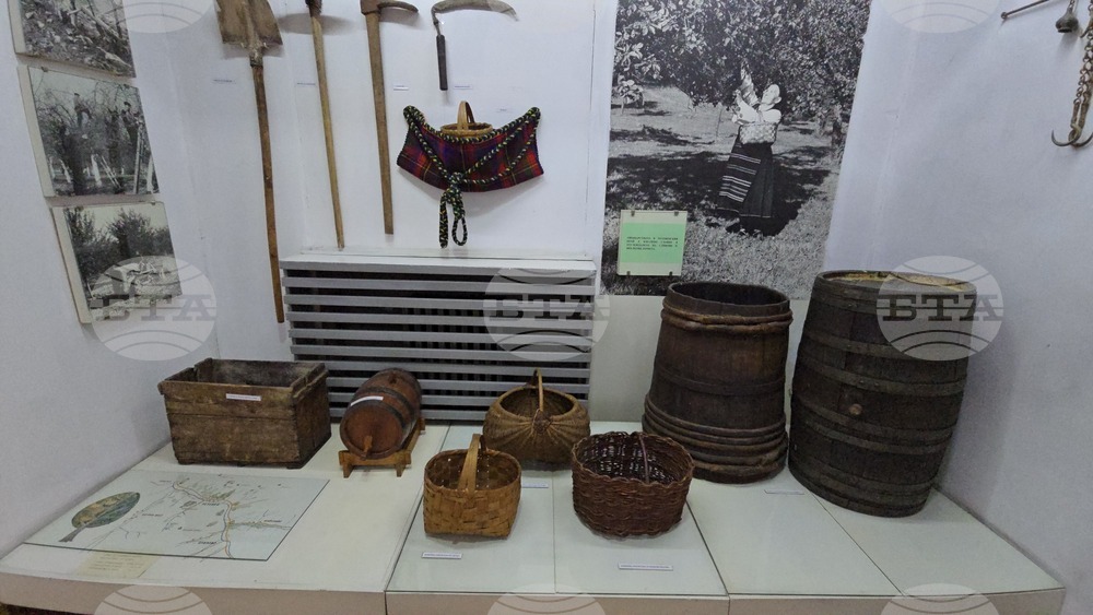 Тетевен - Априлско въстание - музей - знамена