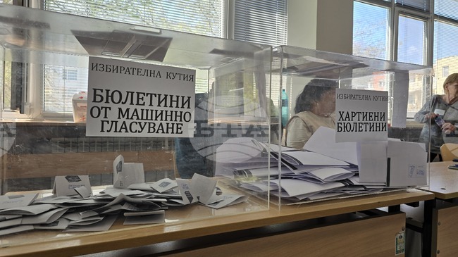 Машинното гласуването е преустановено в осем секции в област Велико Търново