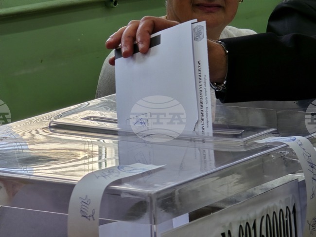 Близо 8 процента е избирателната активност в област Кърджали към 11:00 часа