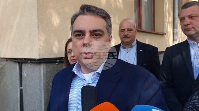 Надявам се да направим избор за една истинска европейска България, каза лидерът на “Продължаваме промяната“ Асен Василев