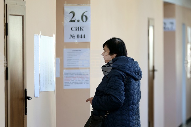 Избирателната активност към 14:00 часа е 34% по данни от екзит пол на социологическа агенция „Галъп интернешънъл болкан“ 