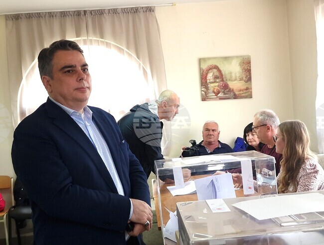 Хасково - парламентарни избори - Асен Василев - гласуване