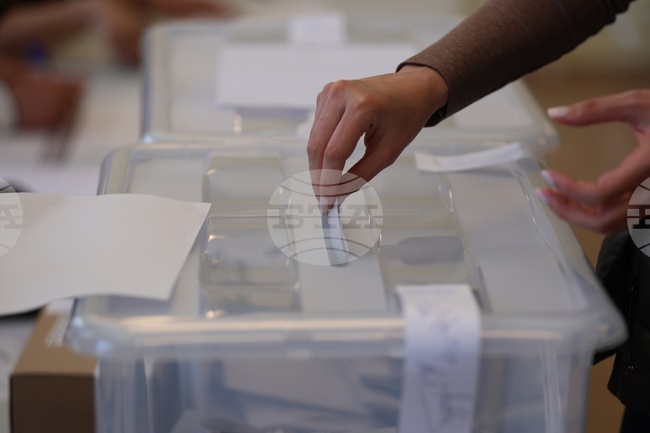 Избирателната активност към 16:00 ч. в 25-ти МИР е 38,54% 