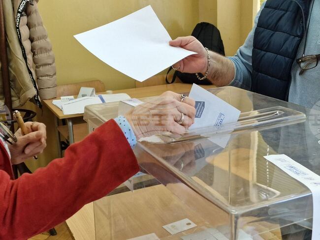 При 53,38 % обработени протоколи в област Монтана „Прогресивна България“ получава 50,598 %, втори са ГЕРБ-СДС с 16,311 %