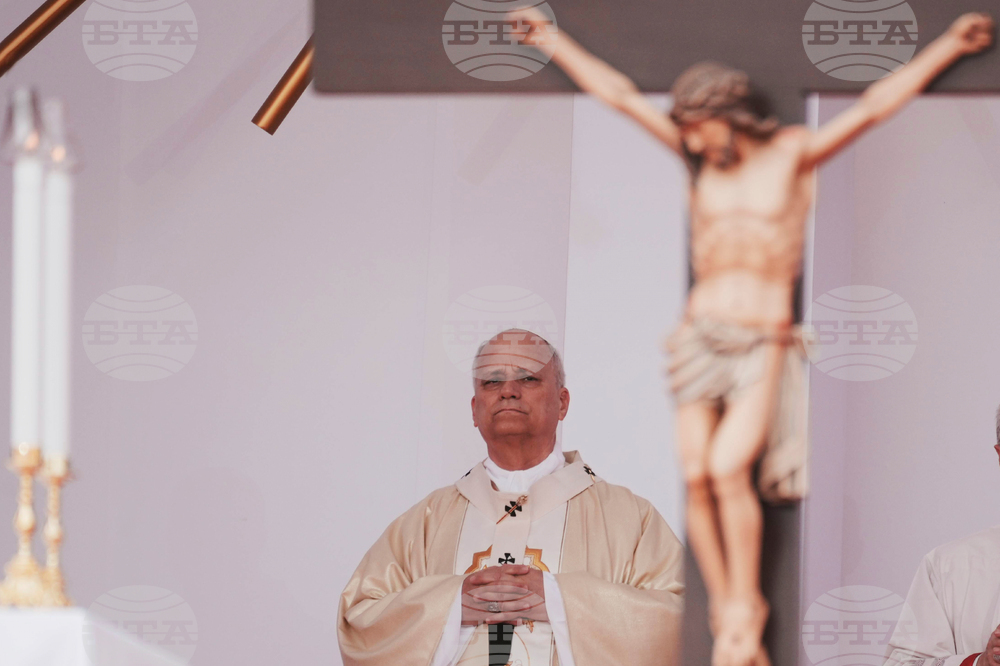 CORRECTION Angola Africa Pope