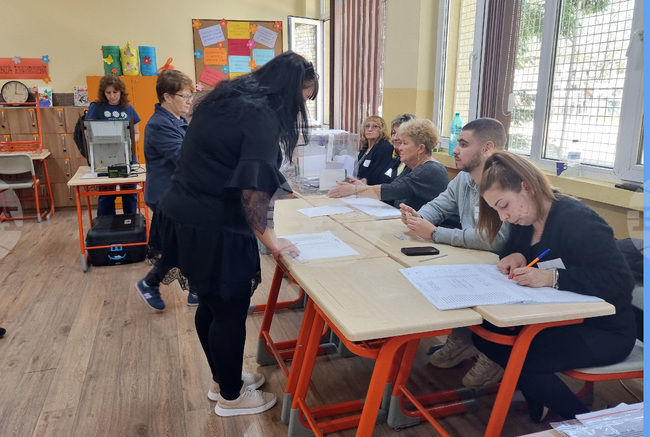 Изборният ден в област Монтана приключи с избирателна активност от 51,88 на сто при 41,06 на сто на предишните избори
