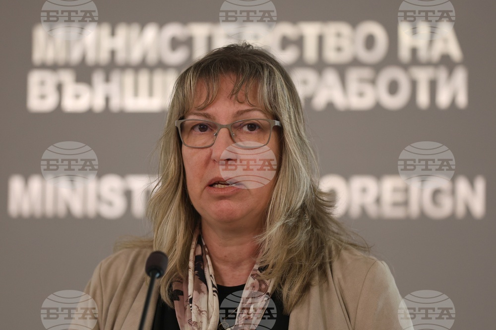 Министерство на външните работи - брифинг - Боряна Стойнова
