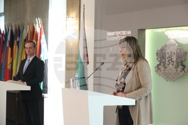 Министерство на външните работи - брифинг - Боряна Стойнова