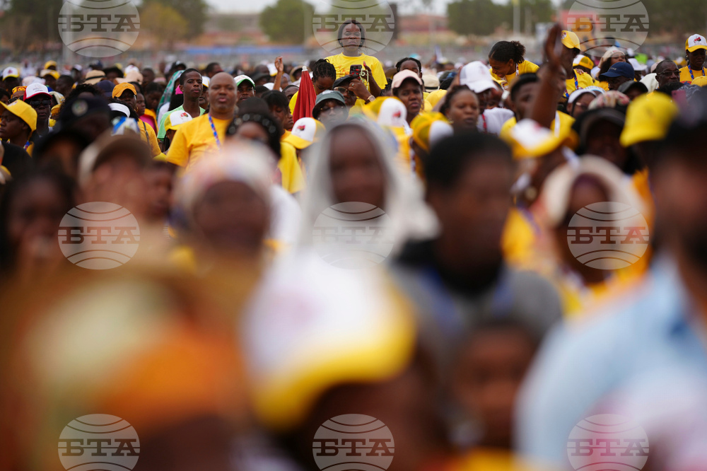 APTOPIX Angola Africa Pope