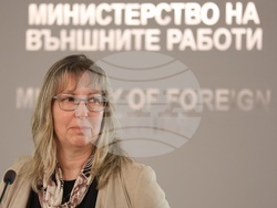 Министерство на външните работи - брифинг - Боряна Стойнова