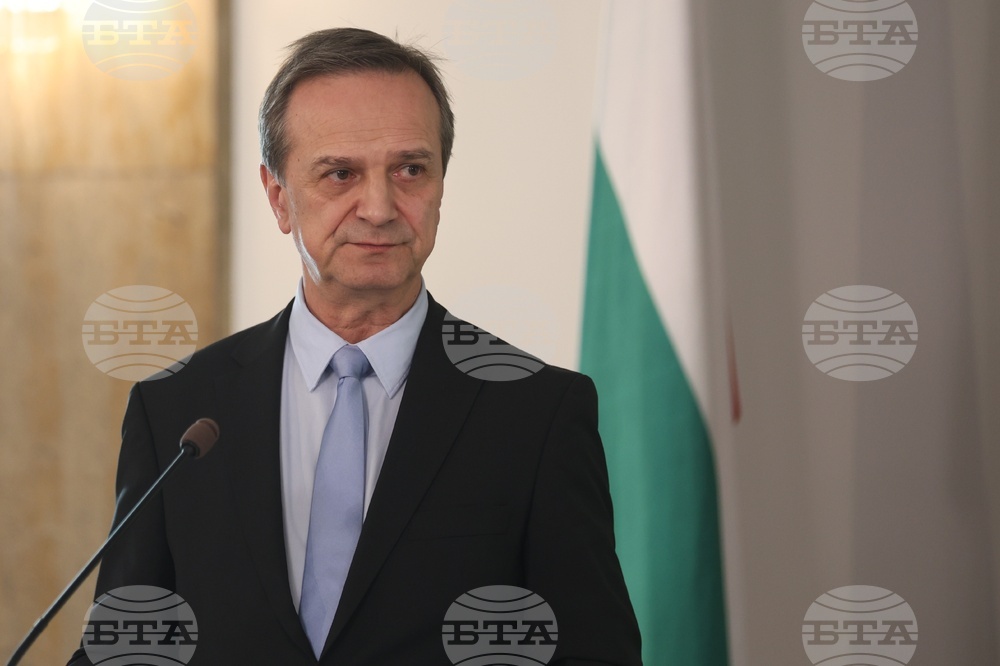 Министерство на външните работи - брифинг - Ради Найденов