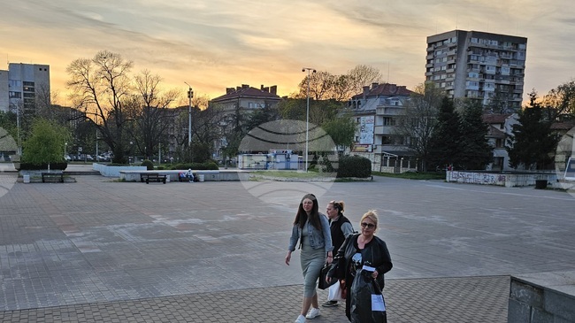 Първите чували с протоколи и бюлетини пристигнаха в "Арена Русе"