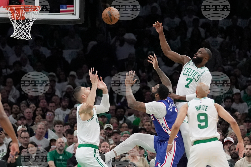 76ers Celtics Basketball