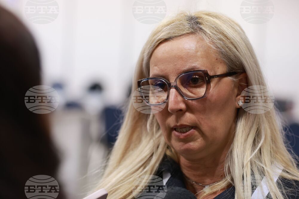 Зала „Арена 8888 София“ - изборни книжа - Полина Витанова