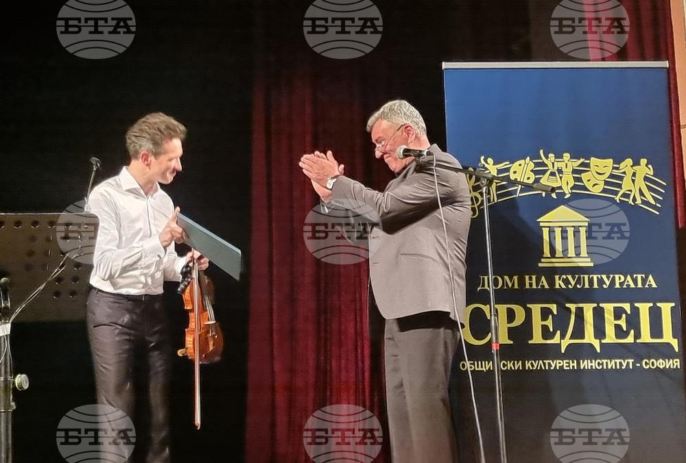 Централен военен клуб - Светлин Русев - концерт