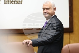 Министерство на вътрешните работи - избори - брифинг - Емил Дечев