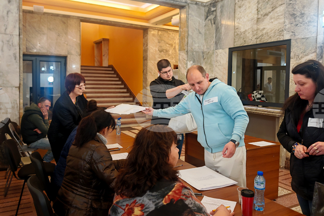 При 100 % обработени протоколи в Габрово „Прогресивна България“ получава 47,83 %, втори са ГЕРБ-СДС с 15,87 %