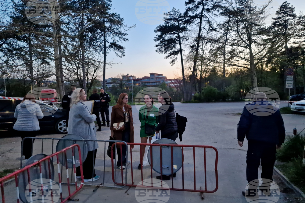 Велико Търново - предсрочни парламентарни избори - приемане на протоколите от избирателните комисии в РИК