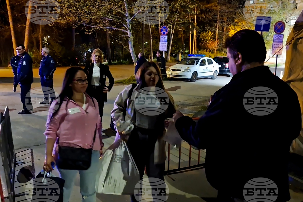 Велико Търново - предсрочни парламентарни избори - приемане на протоколите от избирателните комисии в РИК