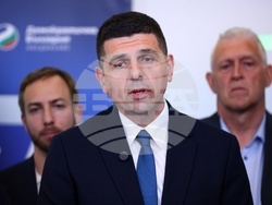 „Продължаваме промяната - Демократична България“ - предсрочни парламентарни избори - изявления