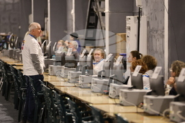 Благоевград - предсрочни парламентарни избори - предаване на изборни книжа