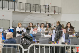 Бургас - предсрочни парламентарни избори - предаване на изборни книжа