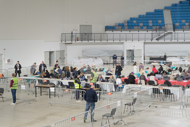 При 87,1 % обработени протоколи в област Бургас "Прогресивна България" получава 48,80 %, втори са ГЕРБ-СДС с 14,008 %