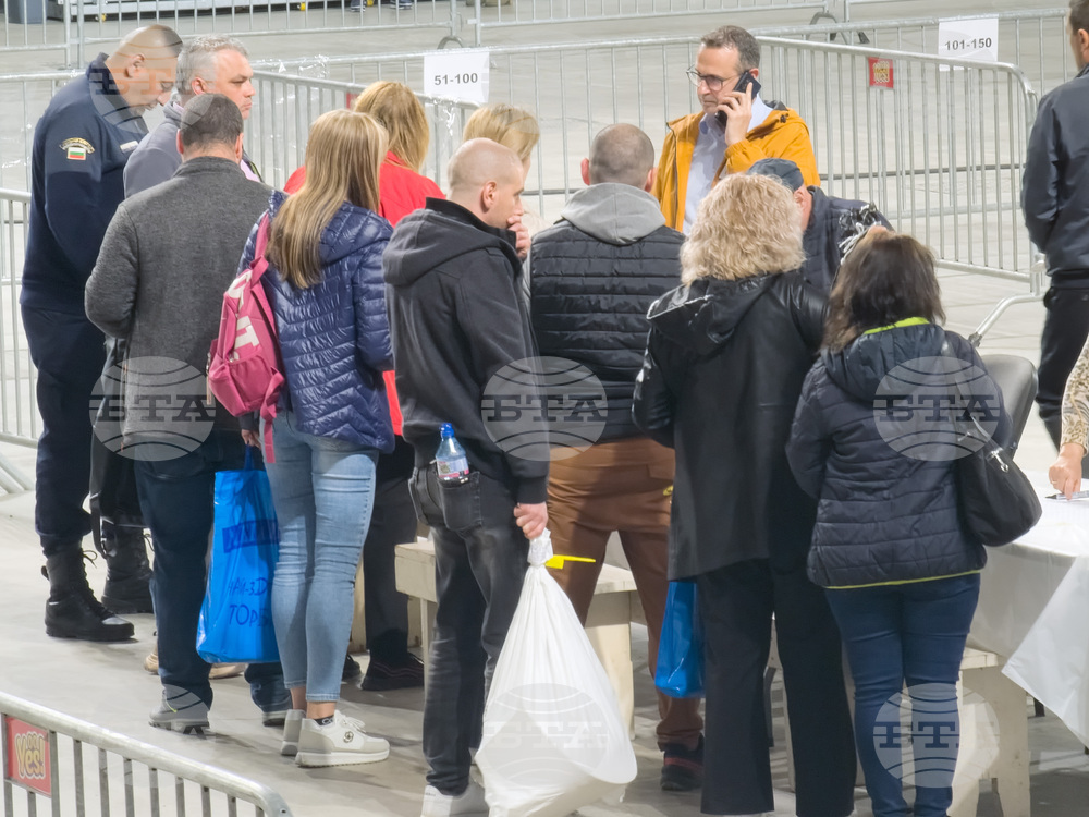 Бургас - предсрочни парламентарни избори - предаване на изборни книжа