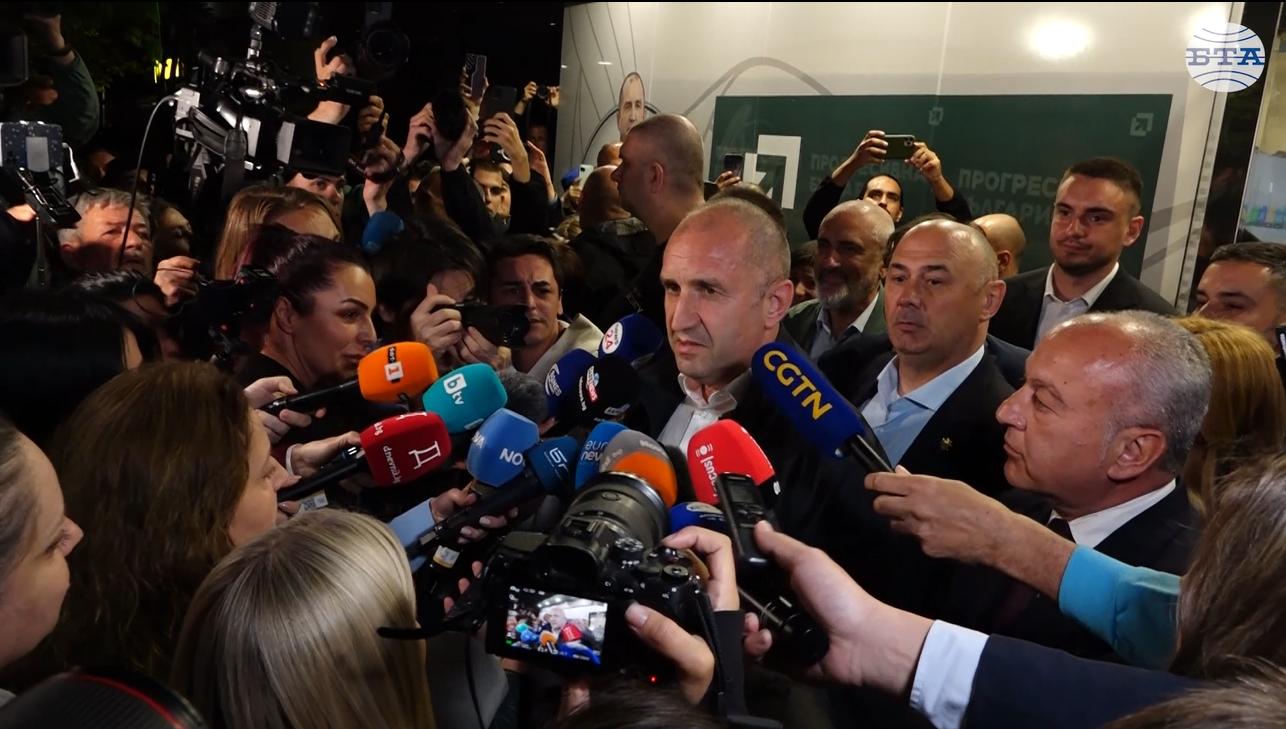 Победихме апатията, но недоверието в българската политика все още е голямо, каза лидерът на „Прогресивна България" Румен Радев