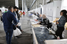 Пловдив - предсрочни парламентарни избори - РИК 16 - предаване на изборни книжа