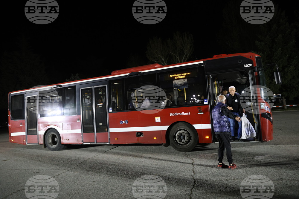 Пловдив - предсрочни парламентарни избори - РИК 16 - предаване на изборни книжа