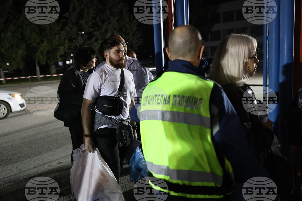 Пловдив - предсрочни парламентарни избори - РИК 16 - предаване на изборни книжа