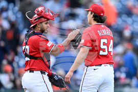 Giants Nationals Baseball