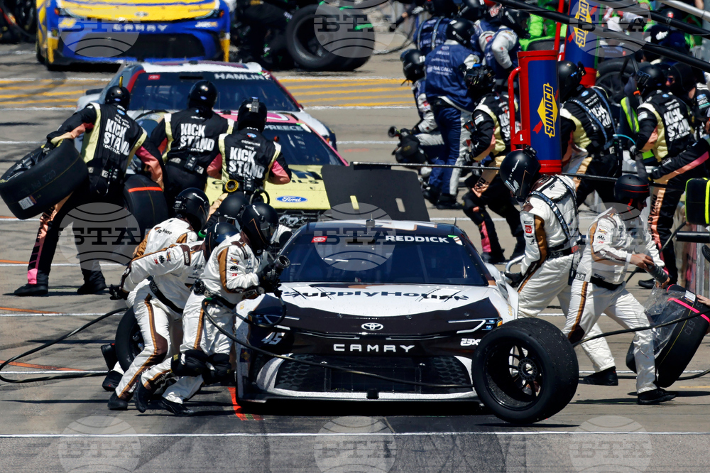 NASCAR Kansas Auto Racing