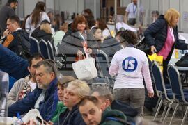 Зала „Арена 8888 София“ - изборни книжа - предаване