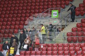 Зала „Арена 8888 София“ - изборни книжа - предаване