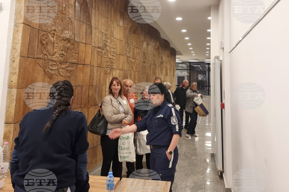 Стара Загора - предсрочни парламентарни избори - РИК - предаване на изборни книжа