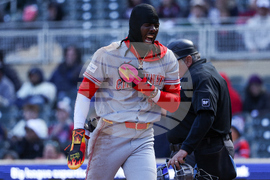 Reds Twins Baseball