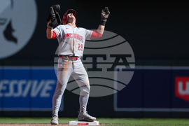 Reds Twins Baseball