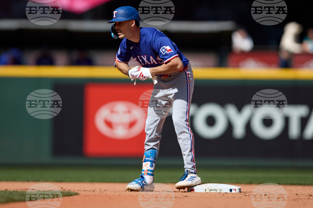 Rangers Mariners Baseball