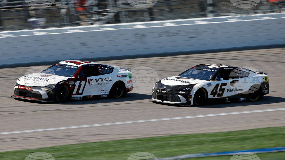NASCAR Kansas Auto Racing