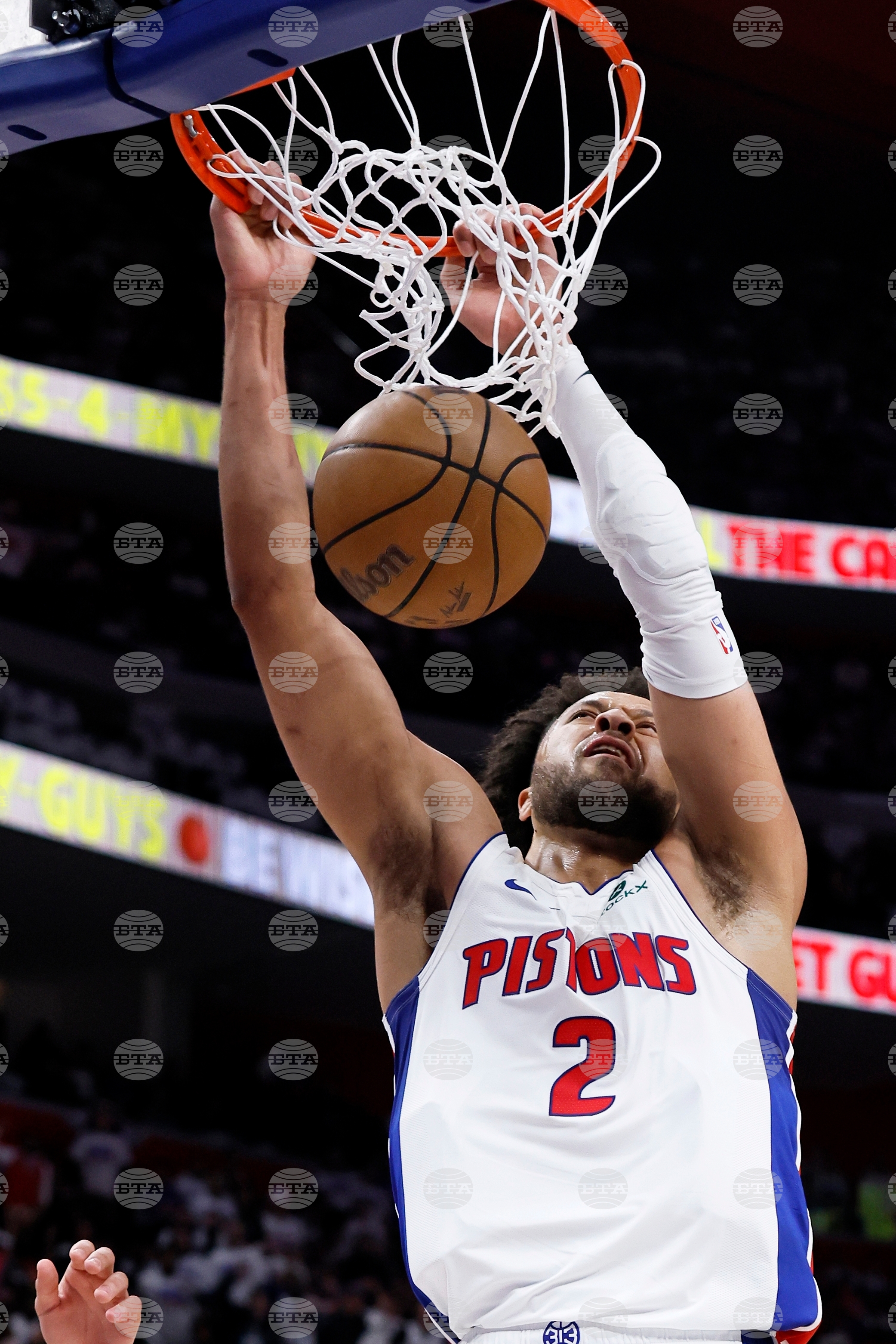 Magic Pistons Basketball