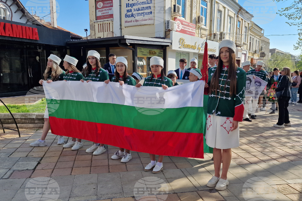 Шумен - шествие - СУ „Панайот Волов“