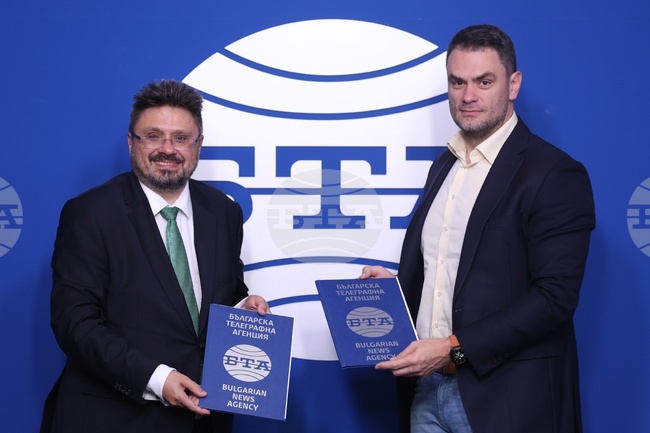 Национален пресклуб БТА София - договор за партньорство - подписване