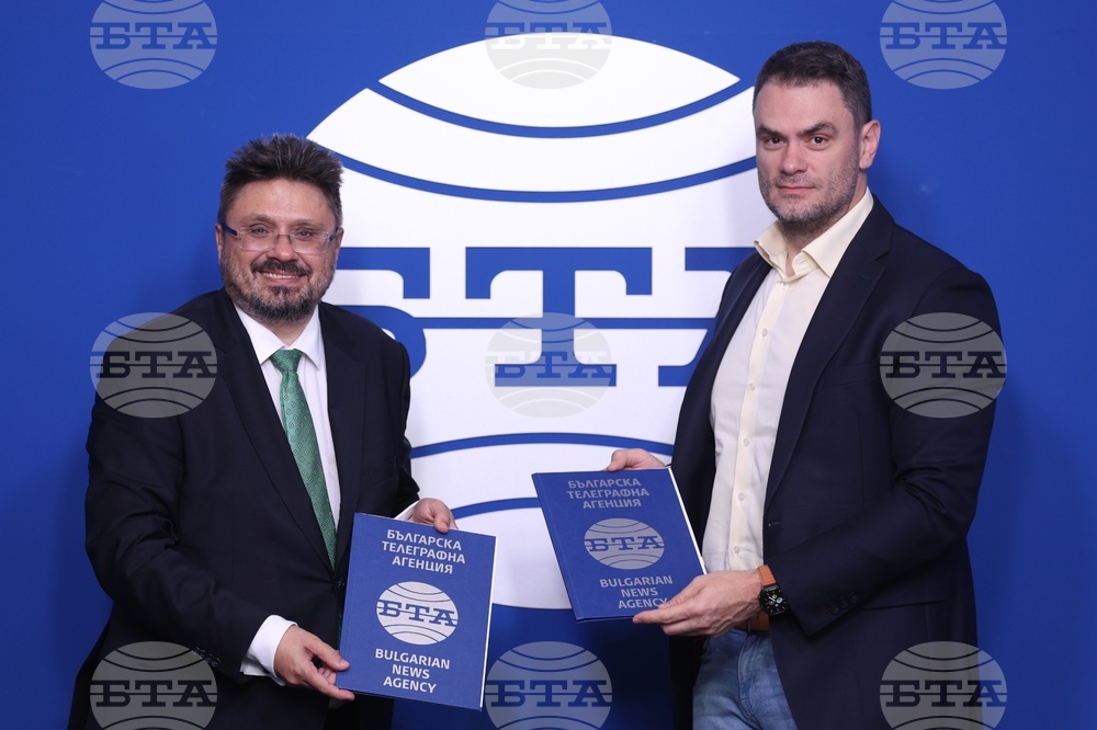 Национален пресклуб БТА София - договор за партньорство - подписване