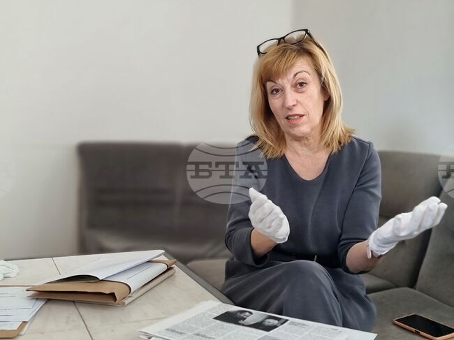 Актьор от Ямбол е в главната роля във филма „Под игото” от 1952 г. 