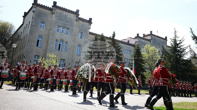 Тържествена научна сесия за 150-годишнината от Априлското въстание беше открита във Военната академия „Георги Стойков Раковски" в София
